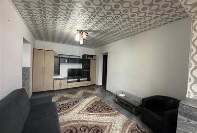 Apartament cu 3 camere semidecomandat, mobilat în Podu Roș - 1