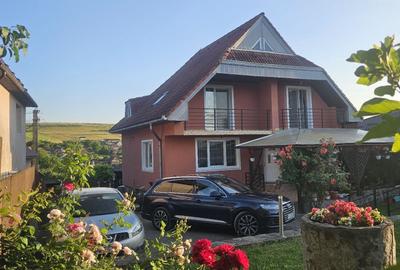 Casă cu 4 camere în Exterior Vest - 3