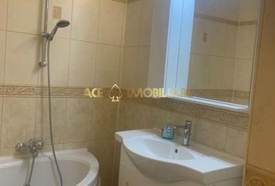 Apartament cu 3 camere în Nerva Traian