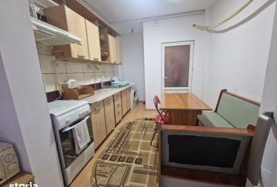 Apartament cu 2 camere decomandat în Sud