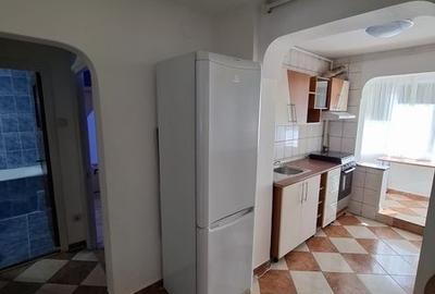 Apartament cu 2 camere decomandat în Ozana