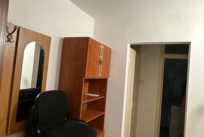 Apartament cu 2 camere decomandat în Lipovei