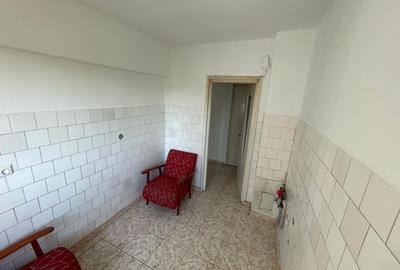 Apartament cu 3 camere semidecomandat în Drumul Taberei - 19