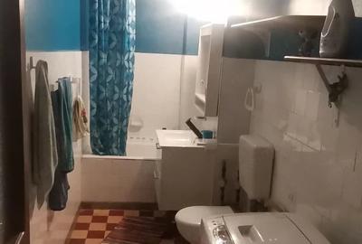 Garsonieră decomandată în Spitalul Județean
