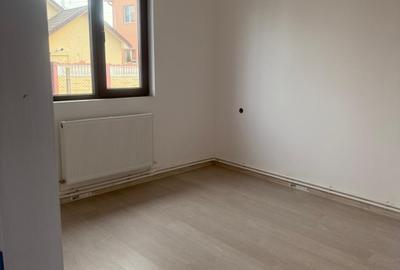 Casă individuală cu 4 camere cu Teren 200 Mp în Năvodari - 4