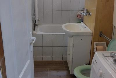 Apartament cu 2 camere nedecomandat în Central