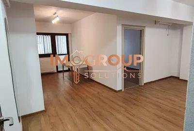 Apartament cu 2 camere decomandat în Nicolina