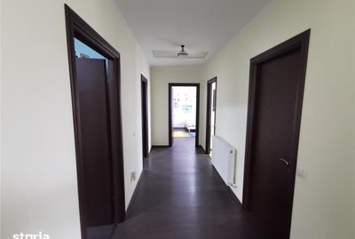 Casă cu 5 camere cu Teren 325 Mp în Chiajna