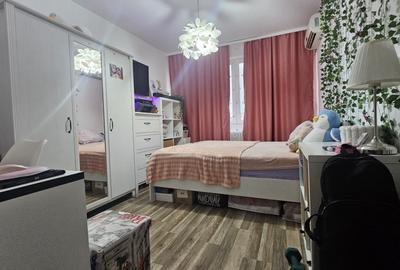 Apartament cu 2 camere semidecomandat, mobilat în Alexandru Obregia