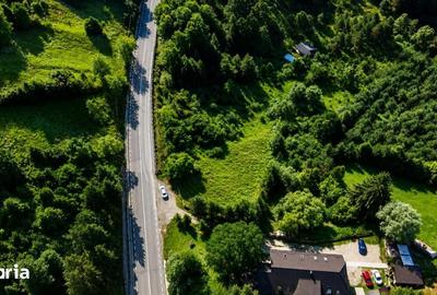Teren de 9444 mp, în Hangu