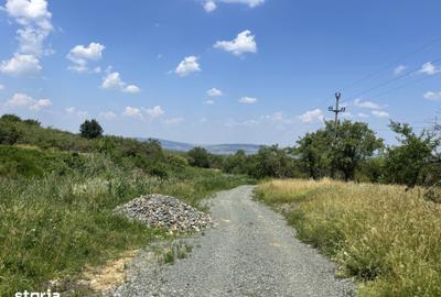 Teren de 2800 mp, în Feleacu