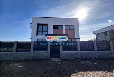 Casă cu 4 camere cu Teren 518 Mp în Sânpetru