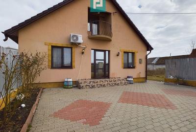 Casă cu 5 camere cu Teren 439 Mp în Central - 2