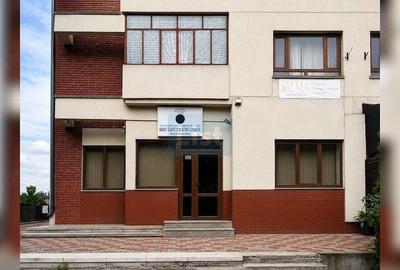 Spațiu comercial, de 70 mp, în Central
