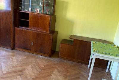 Garsonieră decomandată în Astra