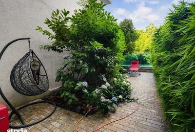 Apartament cu 3 camere în Tei