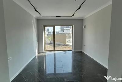 Apartament cu 3 camere decomandat în Băneasa