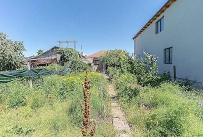 Casă cu 3 camere cu Teren 354 Mp în Central - 9