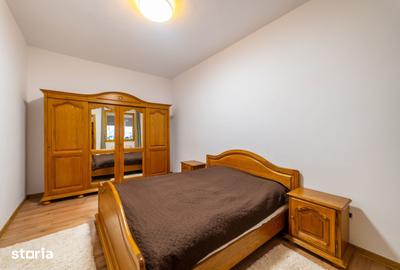 Casă cu 5 camere cu Teren 1472 Mp în Sânnicolau Mic