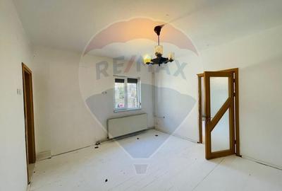 Casă cu 6 camere cu Teren 500 Mp în Calea Dumbrăvii - 11