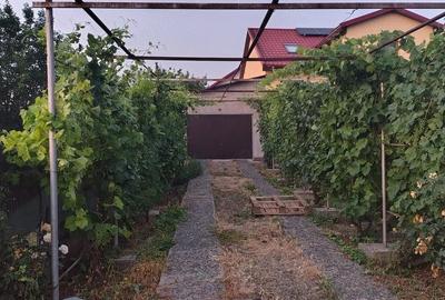Casă cu Teren 700 Mp în Șendreni