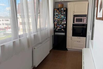 Apartament cu 3 camere decomandat în Tineretului - 6