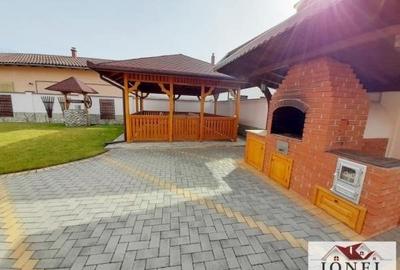Casă individuală cu 5 camere cu Canalizare în Cetate - 10