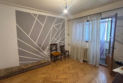 Apartament cu 2 camere decomandat în Sud