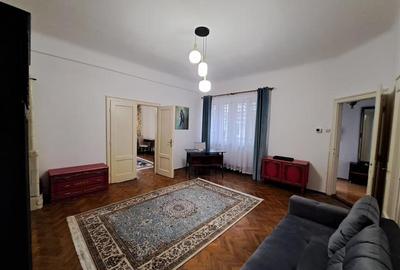 Apartament cu 3 camere semidecomandat, mobilat în Central - 2