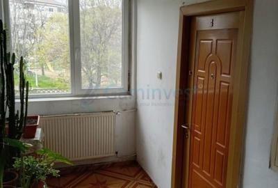 Garsonieră decomandată, mobilată în Central