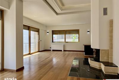 Apartament cu 5 camere în Primăverii