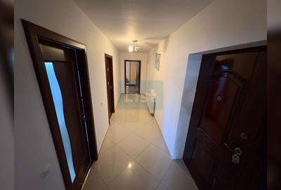 Casă cu 5 camere cu Garaj în Lipănești - 4