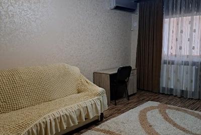 Apartament cu 3 camere decomandat, mobilat în Podul de Piatră - 2