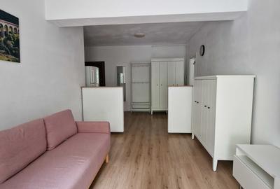 Apartament cu 2 camere semidecomandat în Militari