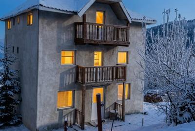 Hotel/Pensiune, de 250 mp, în Lupeni - 10