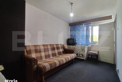 Garsonieră decomandată în Rogerius