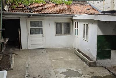 Casă cu 4 camere în Nord