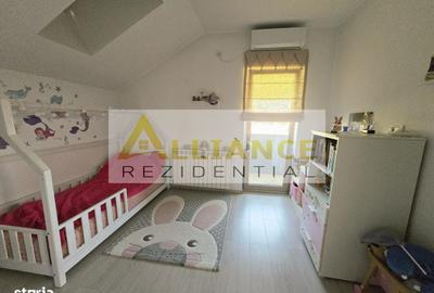 Casă cu 4 camere cu Teren 700 Mp în Berceni