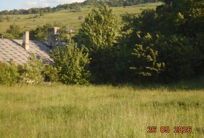 Teren de 1100 mp, în Udești - 2