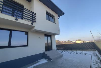 Duplex cu 4 camere cu Canalizare în Popas Păcurari - 3