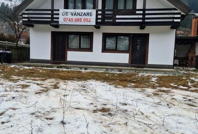 Duplex cu 5 camere cu Teren 520 Mp în Ceahlău