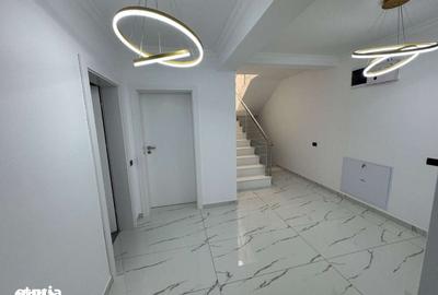 Casă cu 5 camere cu Teren 1213 Mp în Ostroveni - 11