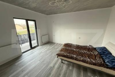 Casă cu 5 camere cu Teren 371 Mp în Central - 2
