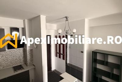 Apartament cu 3 camere semidecomandat în Dămăroaia