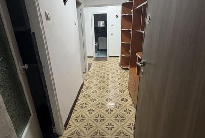 Apartament cu 3 camere decomandat în Central - 3