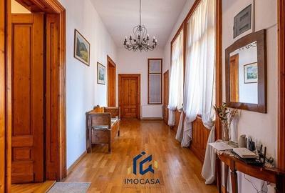 Apartament cu 3 camere semidecomandat în Central - 4