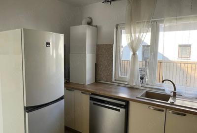 Casă cu Teren 340 Mp în Ștefănești - 2