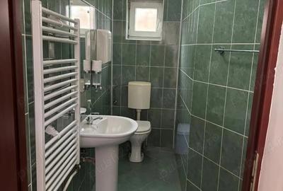 Casă cu 5 camere în Central