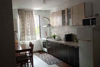 Apartament cu 2 camere decomandat în UTA