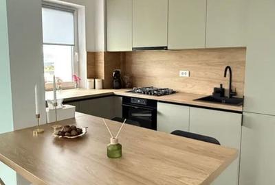 Apartament cu 2 camere, mobilat în Tractorul - 2